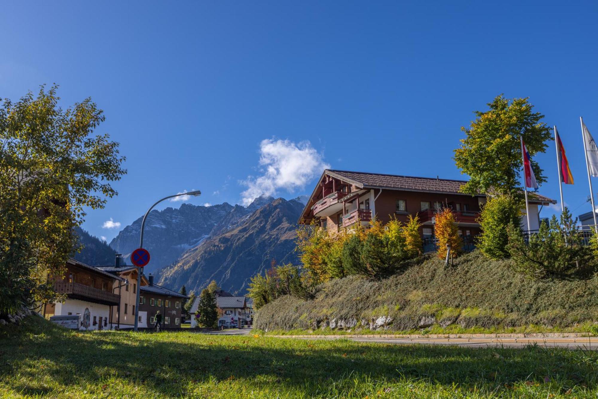 Ifa Alpenrose Hotel Kleinwalsertal Mittelberg Exterior photo